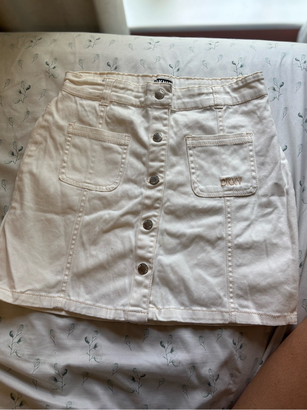 DKNY Cream Off-White Mini Skirt with Button Front